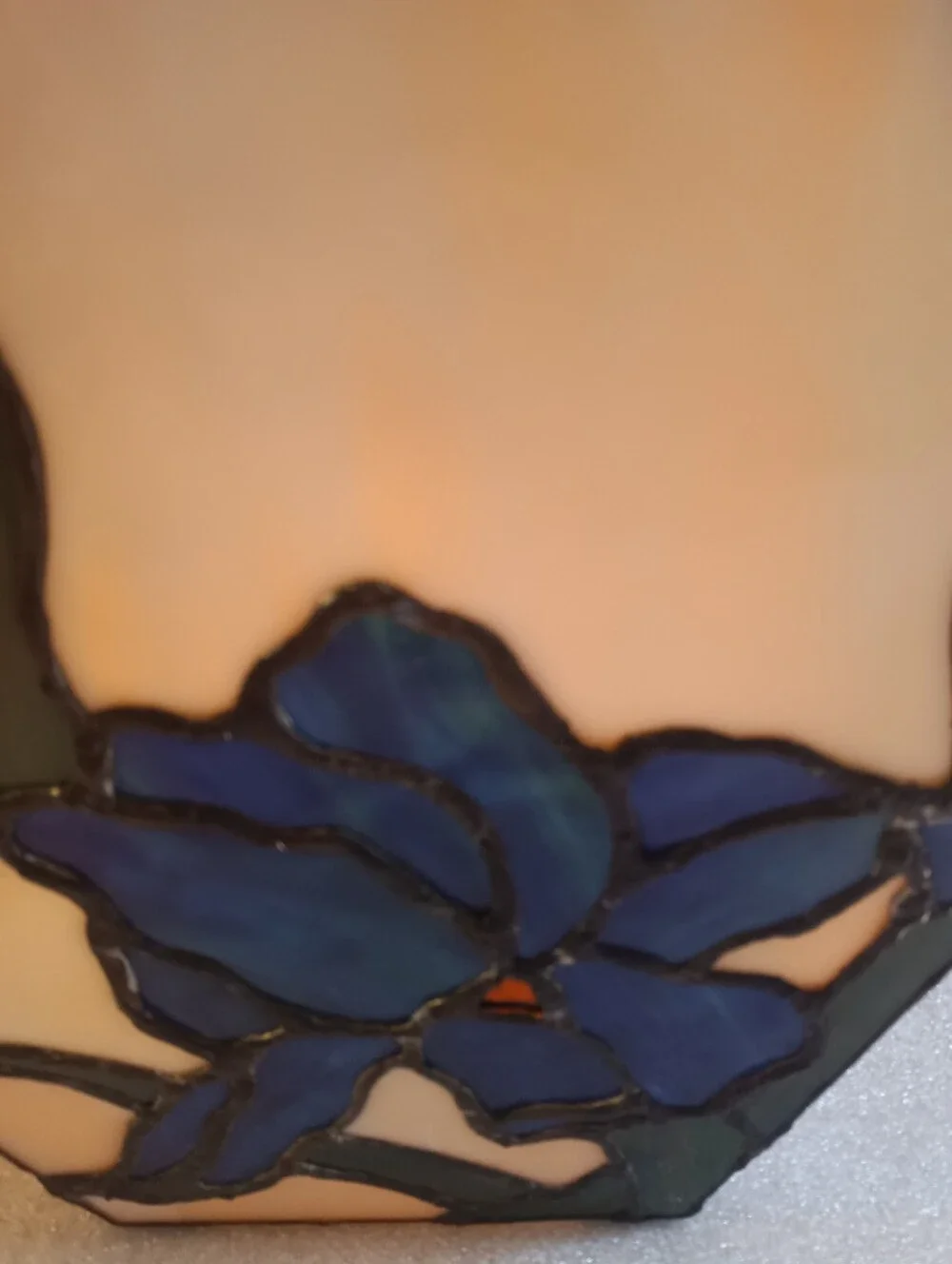 Tiffany Style Iris Flower Stained Glass Accent Lamp Dual Lighting